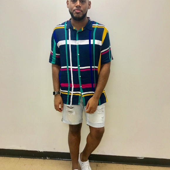 Meet your Posher, Joshua - Picture 2 of 3